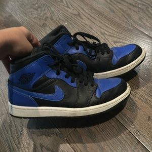Used mid hyper Royal Blue Jordan 1